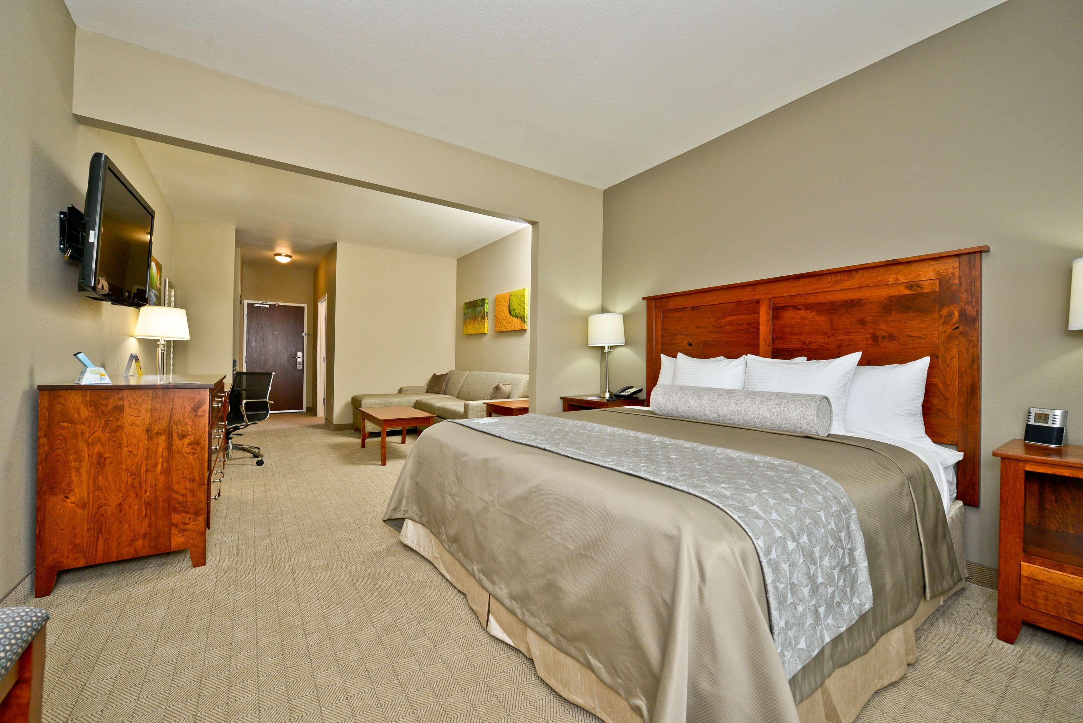 Best Western Plus Green Mill Village Hotel & Suites Arcola Exteriör bild