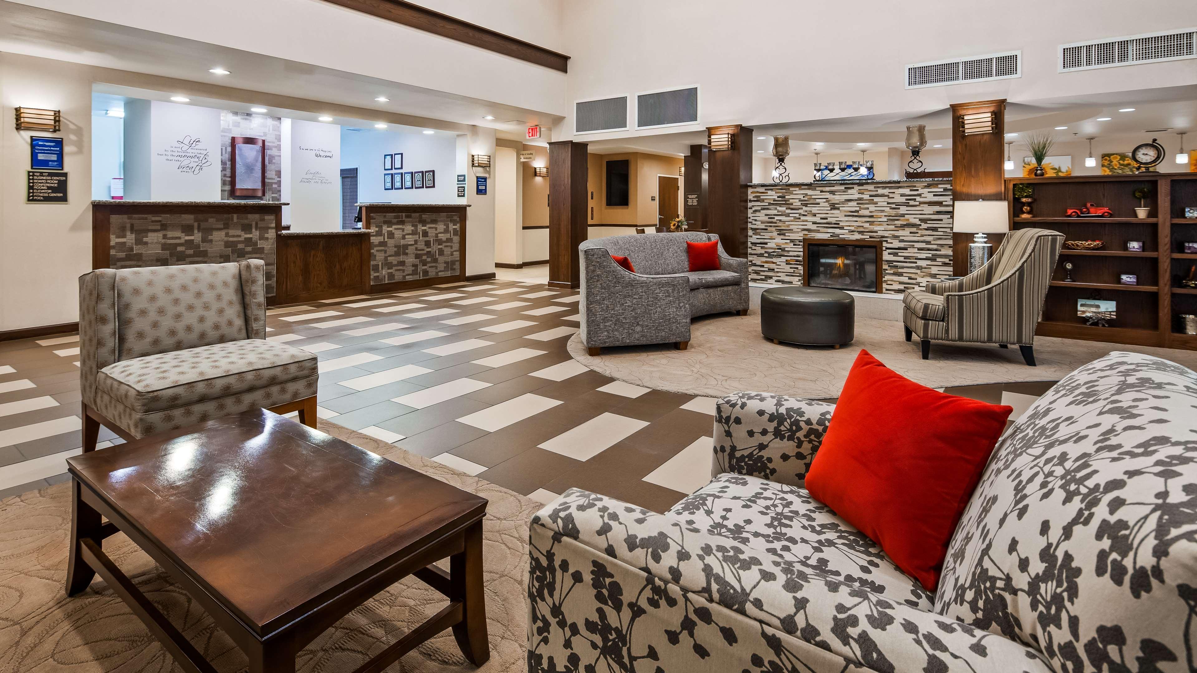 Best Western Plus Green Mill Village Hotel & Suites Arcola Exteriör bild
