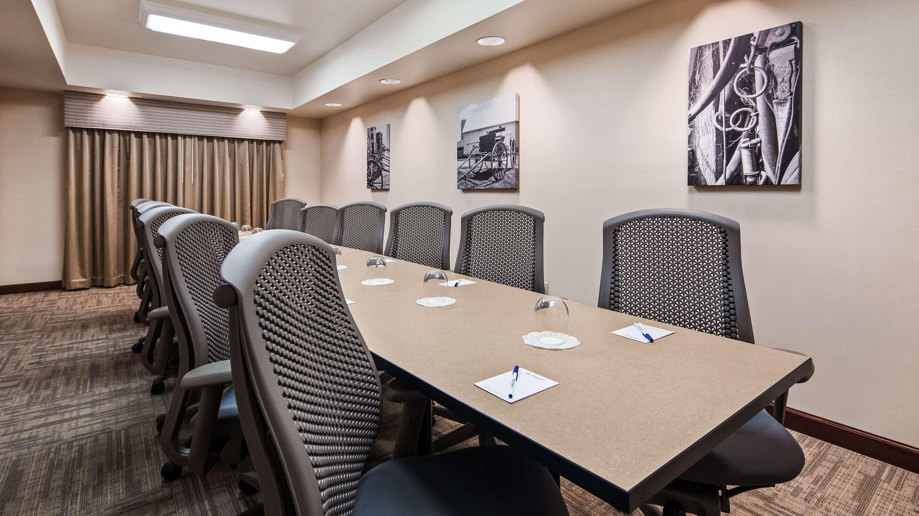 Best Western Plus Green Mill Village Hotel & Suites Arcola Exteriör bild