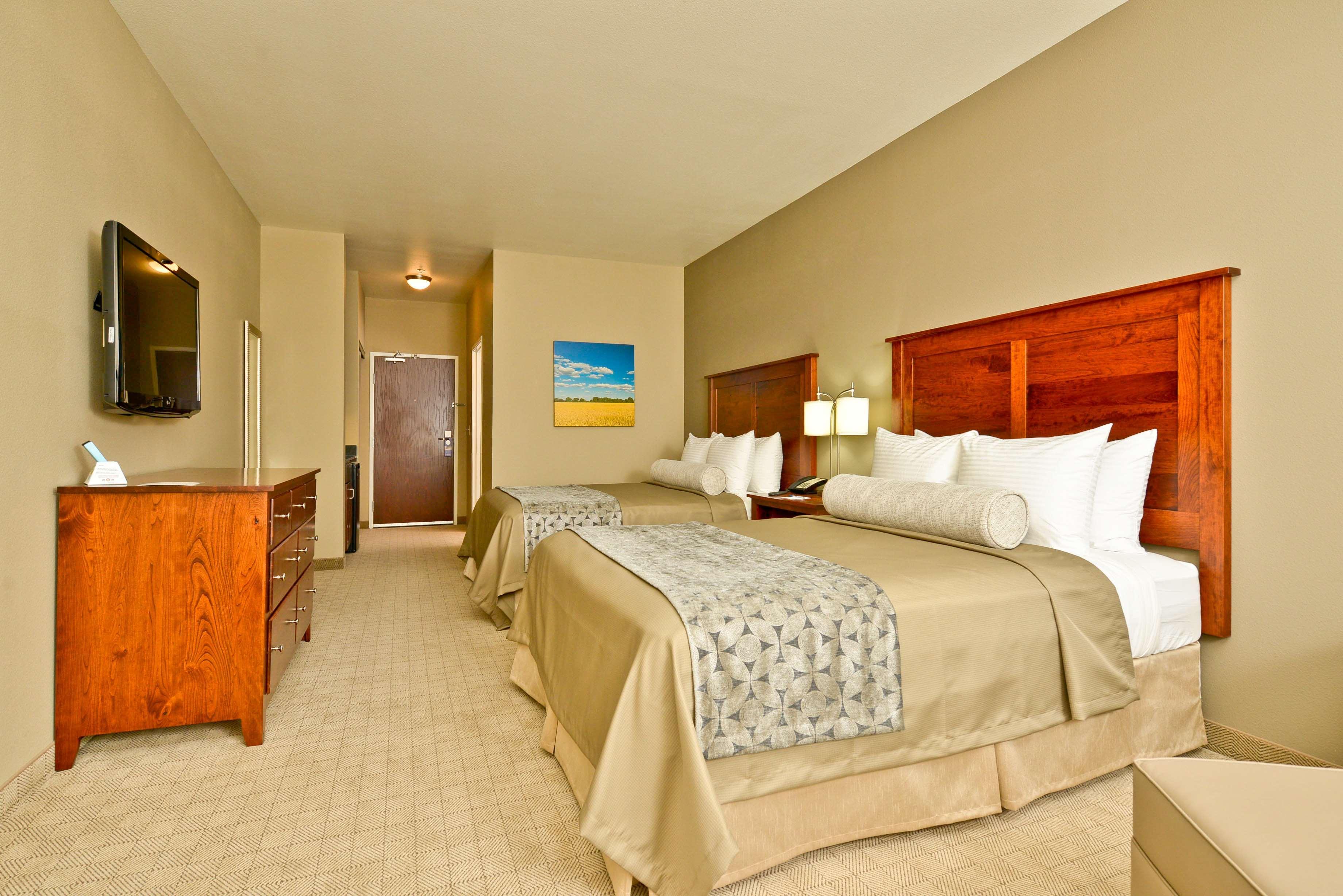 Best Western Plus Green Mill Village Hotel & Suites Arcola Exteriör bild